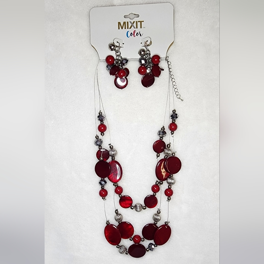 Mix It red necklace and earing set